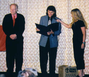 Ray Harryhausen receives his proclamation from the Mayor of Kansas City. 